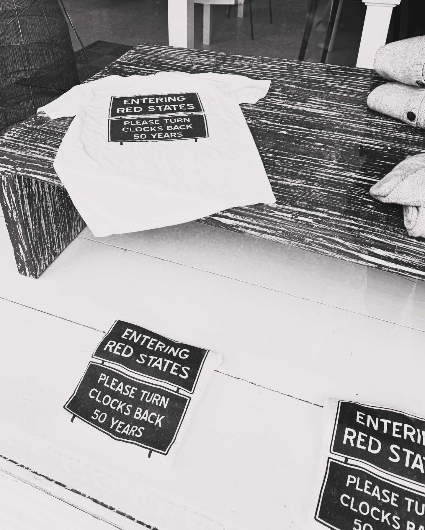 Modern General® Artwear Red States T-Shirt in White and Highway Green