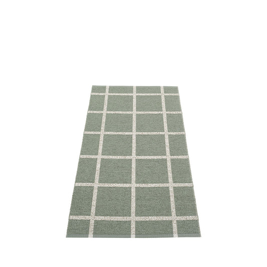 Little Plains Beach Plastic Floor Mats in Army/Stone Metallic (Multiple Sizes)